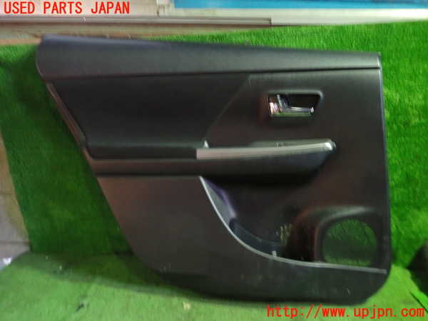 5UPJ-18701324]プリウスα(ZVW41W)左後ドア内張り 中古_m0001.jpg