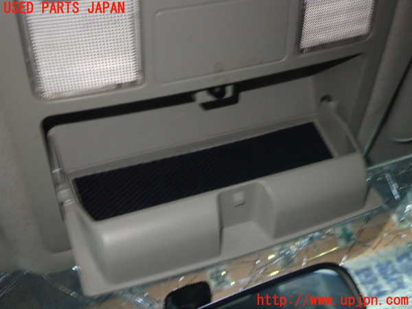 5UPJ-18706411]プリウスα(ZVW41W)ルームランプ1 (１列目) 中古_m0003.jpg