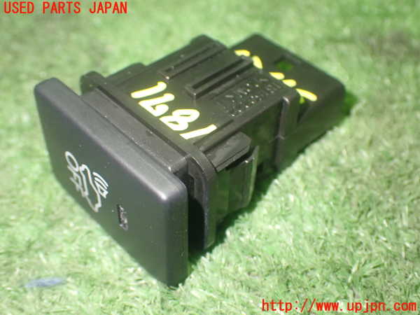 1UPJ-18716307]レクサス・IS300h(AVE30)スイッチ2 (車両接近通報オフ) 中古_m0002.jpg