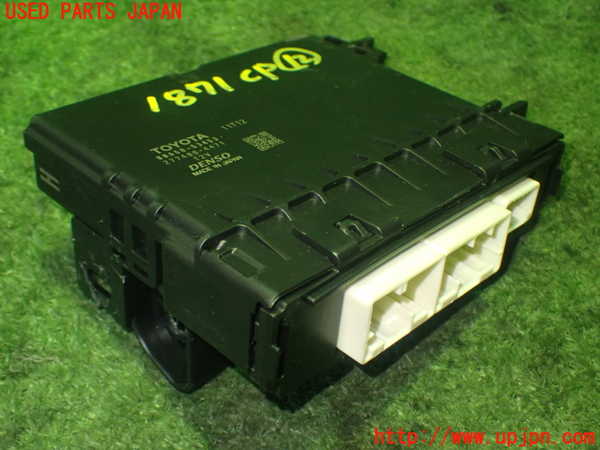 1UPJ-18716157]レクサス・IS300h(AVE30)コンピューター12 (88650-53453) 中古_m0002.jpg