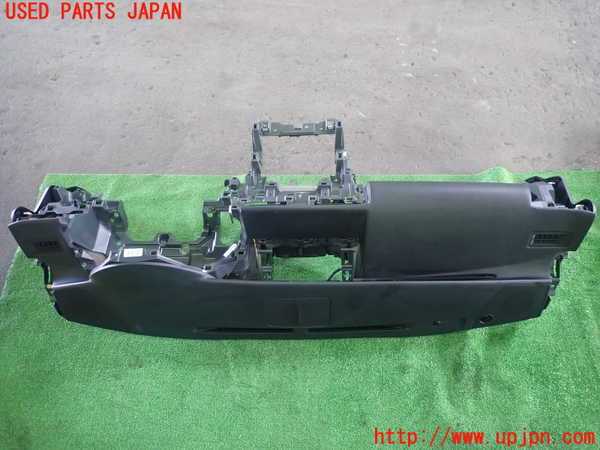5UPJ-18717505]レクサス・IS300h(AVE30)ダッシュボード 中古_m0002.jpg