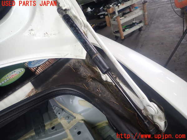 1UPJ-18721506]クラウン ハイブリッド(GWS204)トランクダンパー 中古_m0001.jpg