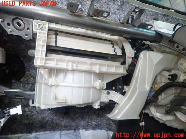 1UPJ-18726081]クラウン ハイブリッド(GWS204)エバポレーター1 中古_m0003.jpg