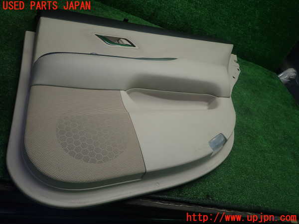 1UPJ-18721294]クラウン ハイブリッド(GWS204)右後ドア内張り 中古_m0003.jpg