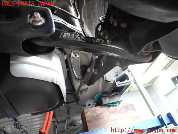 5UPJ-18735200]エクリプスクロス PHEV(GL3W)右リアロアアーム1 中古_m0001.jpg