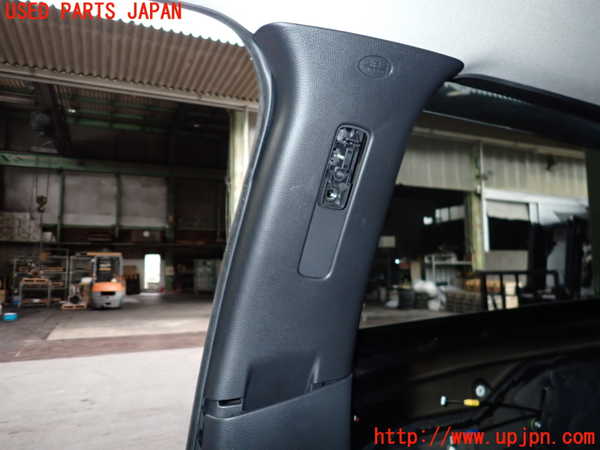 5UPJ-18737665]エクリプスクロス PHEV(GL3W)右センターピラートリム 中古_m0002.jpg