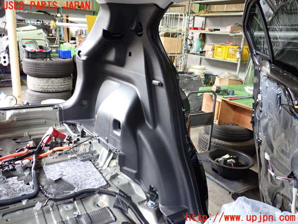 5UPJ-18737680]エクリプスクロス PHEV(GL3W)左リアピラートリム 中古_m0001.jpg