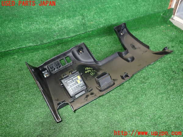 5UPJ-18807842]インプレッサ WRX-STi(GC8)小物入れ2 中古_m0003.jpg