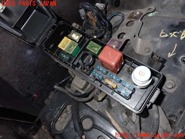 5UPJ-18816741]スープラ(MA70)ヒューズボックス1 中古_m0002.jpg