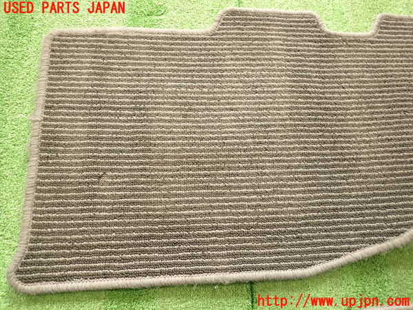 2UPJ-18827800]NV350 キャラバン バン(VW2E26)フロアマット 中古_m0004.jpg
