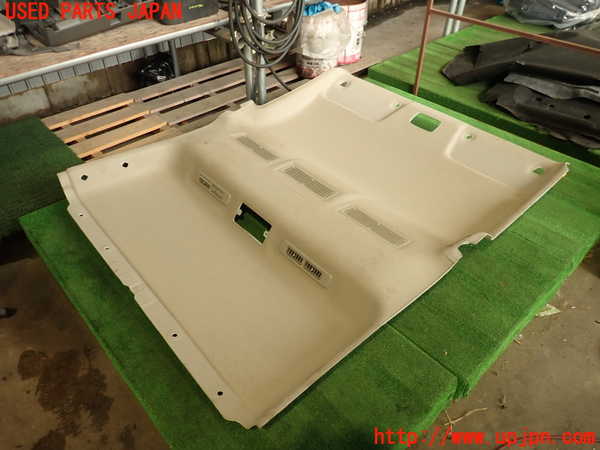 2UPJ-18827751]NV350 キャラバン バン(VW2E26)天張り1 中古_m0001.jpg