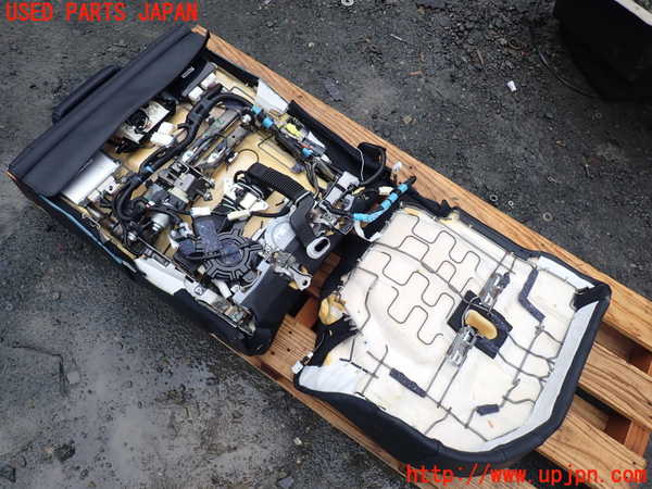1UPJ-18837145]レクサス・LS600h(UVF45)右2列目シート 中古_m0004.jpg