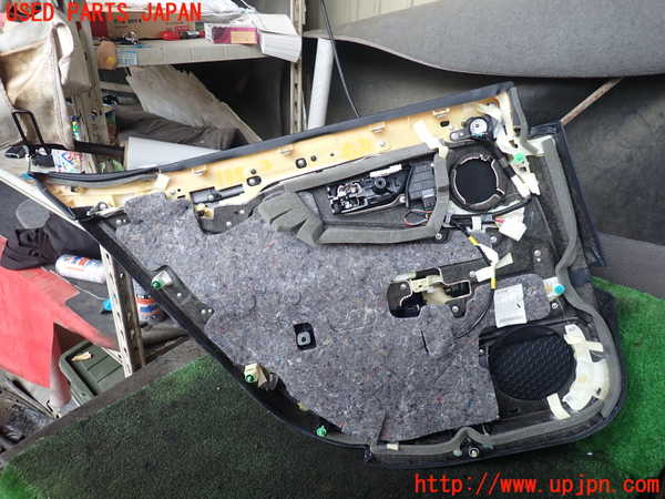 1UPJ-18831294]レクサス・LS600h(UVF45)右後ドア内張り 中古_m0004.jpg