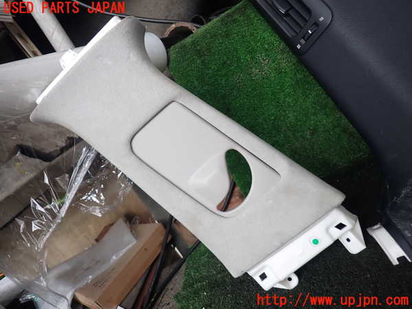 1UPJ-18837670]レクサス・LS600h(UVF45)左センターピラートリム 中古_m0002.jpg