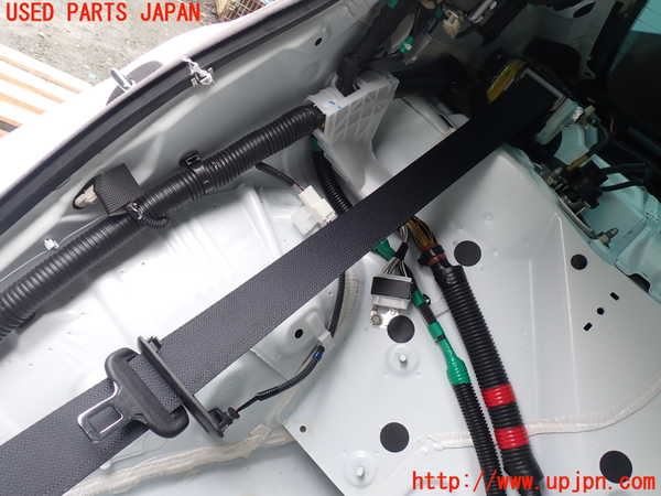 1UPJ-18837155]レクサス・LS600h(UVF45)右2列目シートベルト 中古_m0001.jpg