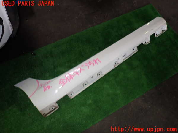 1UPJ-18841390]ベンツ SLK200(172448 R172)右サイドステップ 中古_m0001.jpg