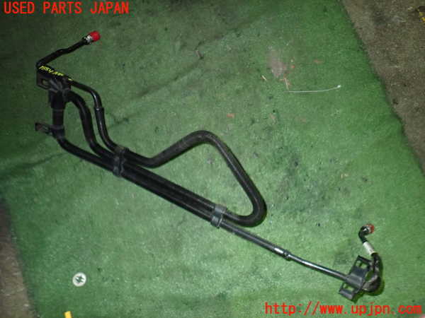 5UPJ-18842482]ベンツ SLK200(172448 R172)オイルクーラー2 (パワステ用) 中古_m0001.jpg