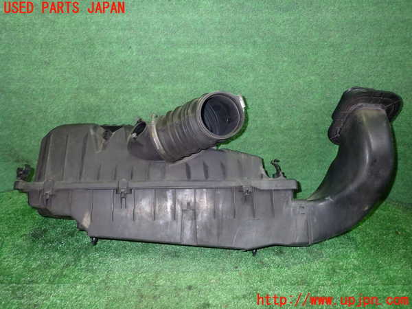 1UPJ-18852560]ポルシェ・911(99666K)エアクリーナーボックス 中古_m0001.jpg