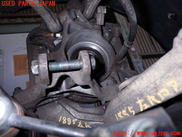 5UPJ-18854305]ポルシェ・911(99666K)左リアナックルハブ 中古_m0003.jpg