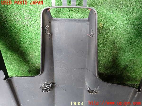 1UPJ-18862160]ポルシェ・カイエン S ハイブリッド(92ACGE)エンジンアッパーカバー 中古_m0004.jpg