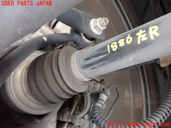 5UPJ-18864025]ポルシェ・カイエン S ハイブリッド(92ACGE)左リアドライブシャフト 中古_m0001.jpg