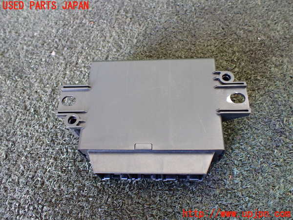 5UPJ-18866147]ポルシェ・カイエン S ハイブリッド(92ACGE)コンピューター2 7P5.919.475.B 中古_m0003.jpg