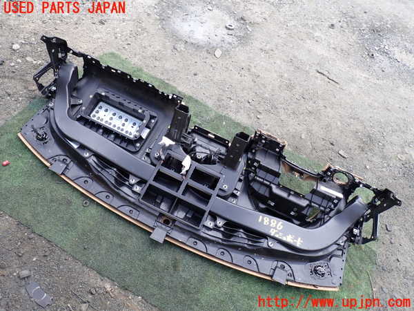 5UPJ-18867505]ポルシェ・カイエン S ハイブリッド(92ACGE)ダッシュボード 中古_m0005.jpg