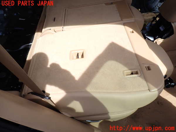 5UPJ-18867145]ポルシェ・カイエン S ハイブリッド(92ACGE)右2列目シート 中古_m0005.jpg