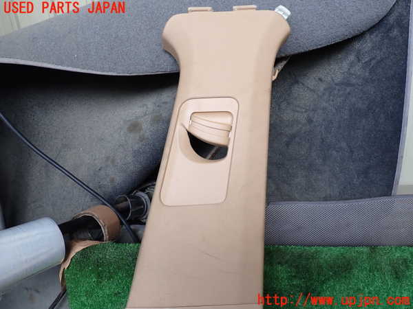 5UPJ-18867665]ポルシェ・カイエン S ハイブリッド(92ACGE)右センターピラートリム 中古_m0002.jpg