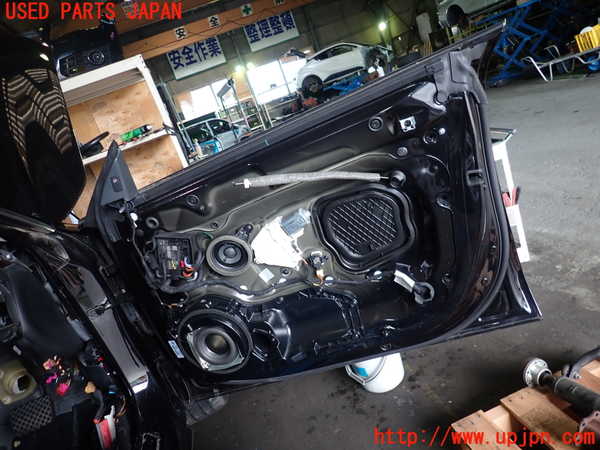 1UPJ-18871230]アウディ・A7 スポーツバック(4GCGWC)右前ドア 43R-00083 中古_m0004.jpg