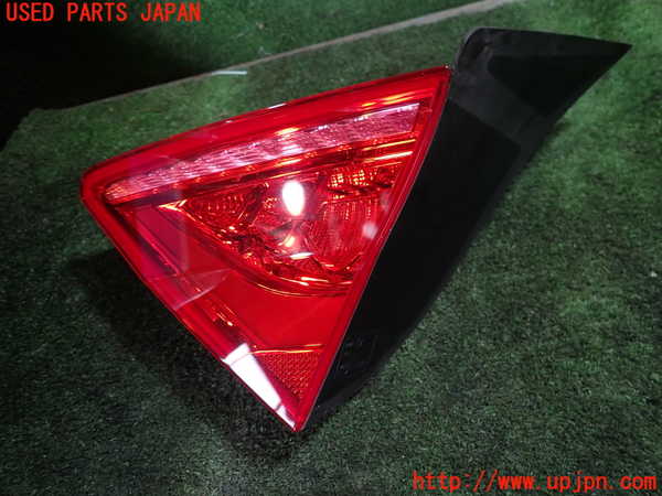 1UPJ-18871550]アウディ・A7 スポーツバック(4GCGWC)右リアフィニッシャー 中古_m0001.jpg