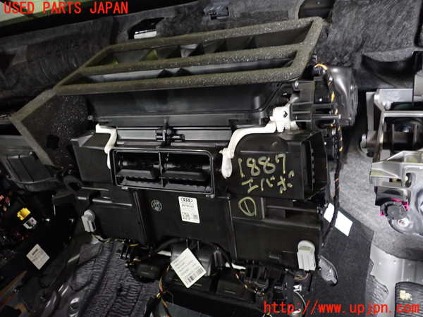 1UPJ-18876081]アウディ・A7 スポーツバック(4GCGWC)エバポレーター1 中古_m0003.jpg