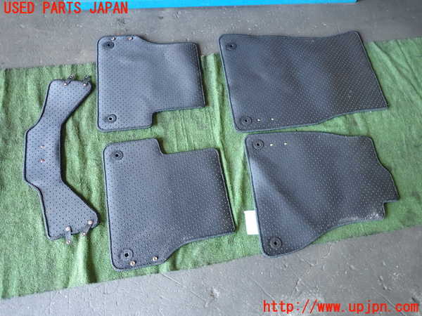 1UPJ-18877800]アウディ・A7 スポーツバック(4GCGWC)フロアマット 中古_m0005.jpg