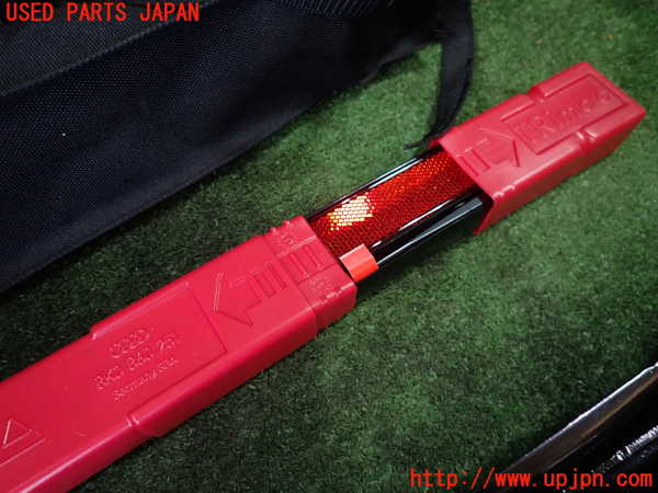 1UPJ-18877805]アウディ・A7 スポーツバック(4GCGWC)車載工具 中古_m0003.jpg