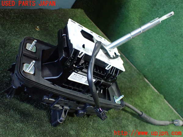 1UPJ-18877555]アウディ・A7 スポーツバック(4GCGWC)ATシフトレバー 中古_m0002.jpg
