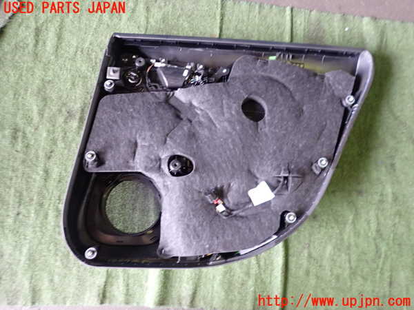 1UPJ-18871324]アウディ・A7 スポーツバック(4GCGWC)左後ドア内張り 中古_m0004.jpg
