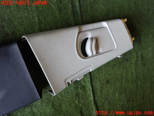 1UPJ-18877665]アウディ・A7 スポーツバック(4GCGWC)右センターピラートリム 中古_m0002.jpg