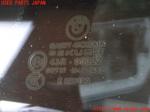5UPJ-18881382]BMW M6 クーペ(E63)(EH50)左クォーターガラス 中古_m0003.jpg