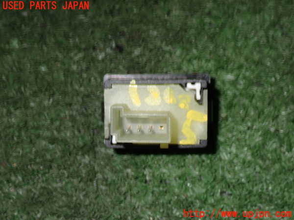 5UPJ-18886310]BMW M6 クーペ(E63)(EH50)スイッチ5（トランクオープナー） 中古_m0002.jpg