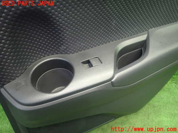 5UPJ-18891294]C-HRハイブリッド(ZYX11)右後ドア内張り 中古_m0002.jpg