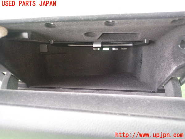 5UPJ-18907516]BMW 420i グランクーペ F36 (4A20)グローブボックス1 中古_m0002.jpg