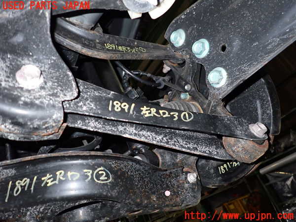 5UPJ-18915226]CX-8(KG2P)左リアロアアーム1 中古_m0001.jpg