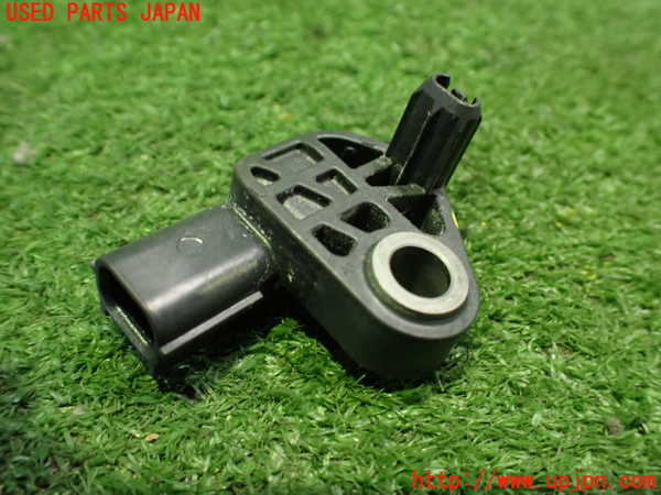 5UPJ-18916356]CX-8(KG2P)エアバッグセンサー1 中古_m0002.jpg
