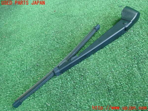 2UPJ-18921661]ベンツ A180 W176(176042)リアワイパーアーム1 中古_m0001.jpg