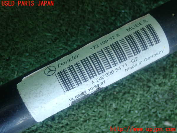 2UPJ-18925440]ベンツ A180 W176(176042)フロントスタビライザー 中古_m0004.jpg