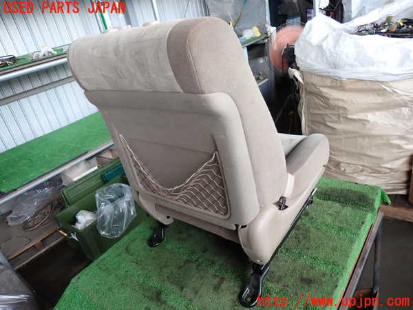 2UPJ-18937065]ランクル100系(UZJ100W)助手席シート 中古_m0004.jpg