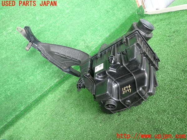 2UPJ-18942560]レンジローバー イヴォーク(LV2A)エアクリーナーボックス 中古_m0003.jpg