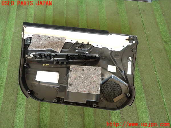 5UPJ-18951234]WRX STI E型(VAB)右前ドア内張り 中古_m0003.jpg