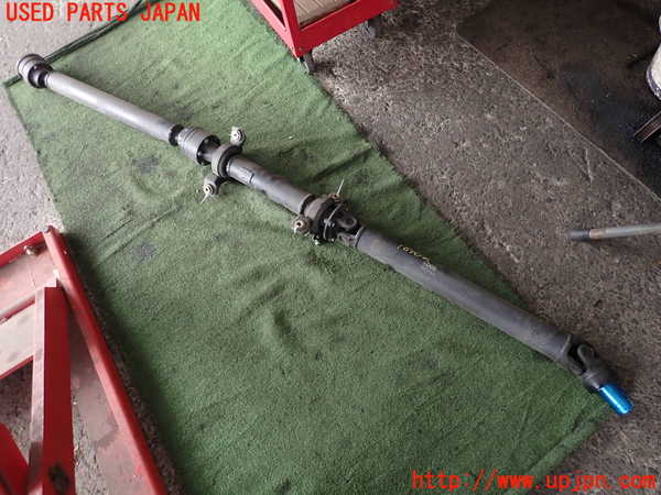 5UPJ-18963410]ランエボワゴン(CT9W)リアプロペラシャフト 中古_m0001.jpg