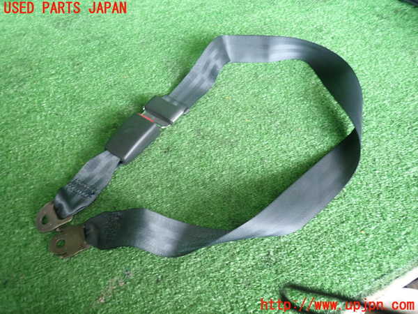 5UPJ-18967135]ランエボワゴン(CT9W)真中2列目シートベルト 中古_m0001.jpg